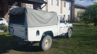 Il pick-up Defender Land Rover in vendita